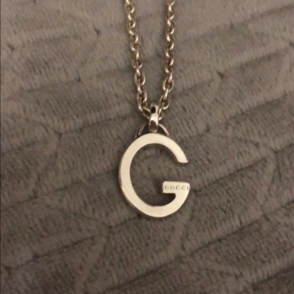GUCCI “G” Necklace. Sterling Silver 925 - Picture 2 of 2